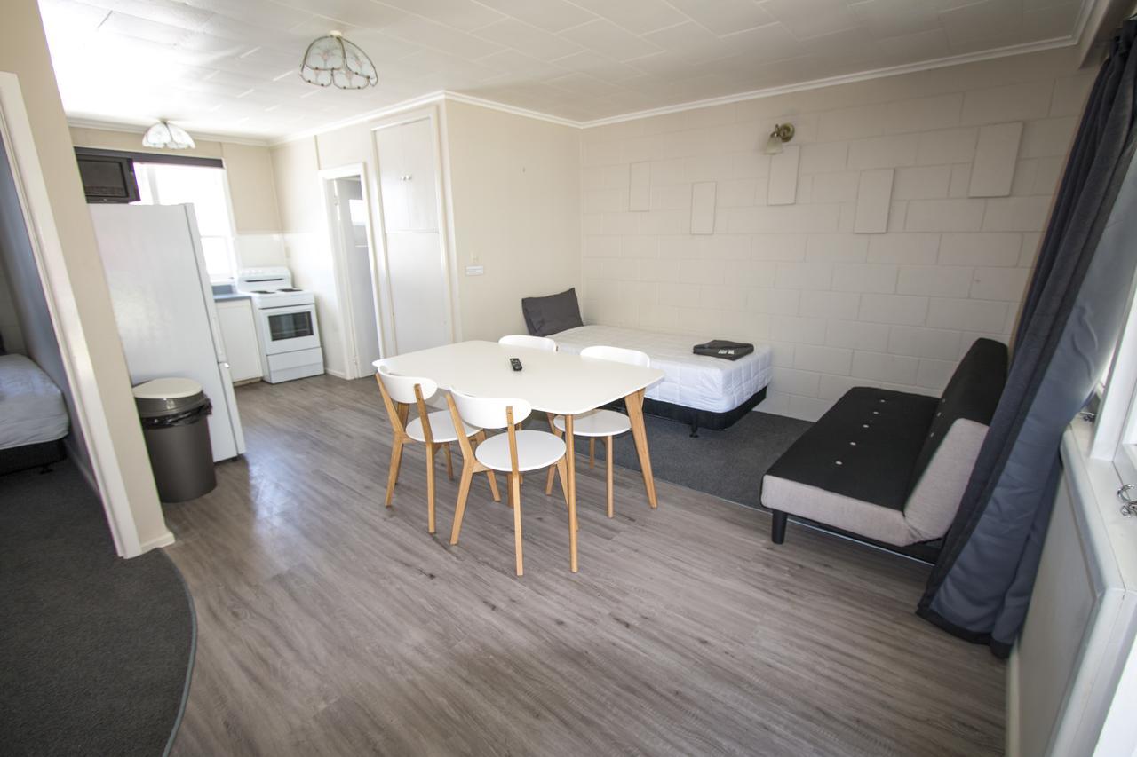 Mahia Motel And Holiday Park Extérieur photo