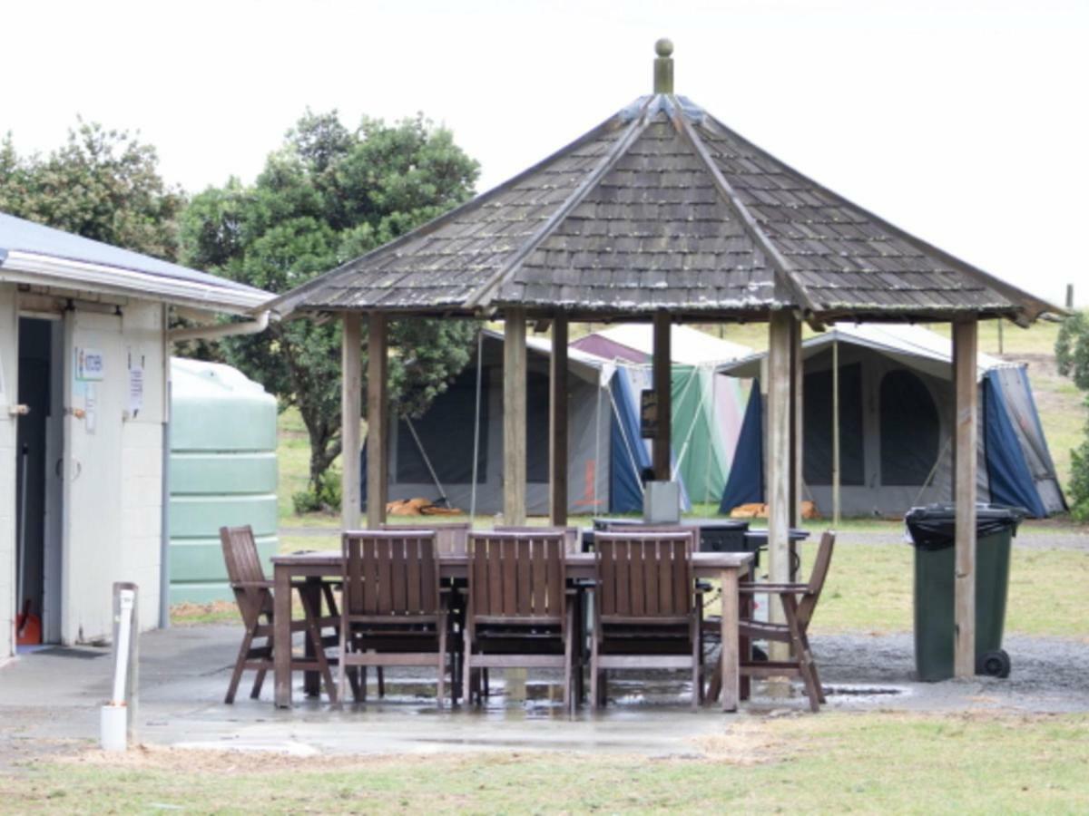 Mahia Motel And Holiday Park Extérieur photo