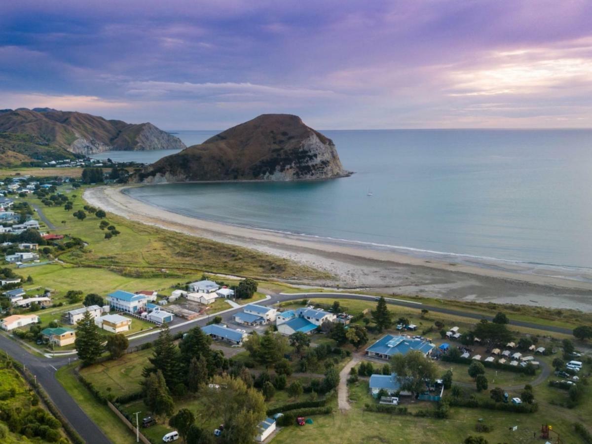 Mahia Motel And Holiday Park Extérieur photo